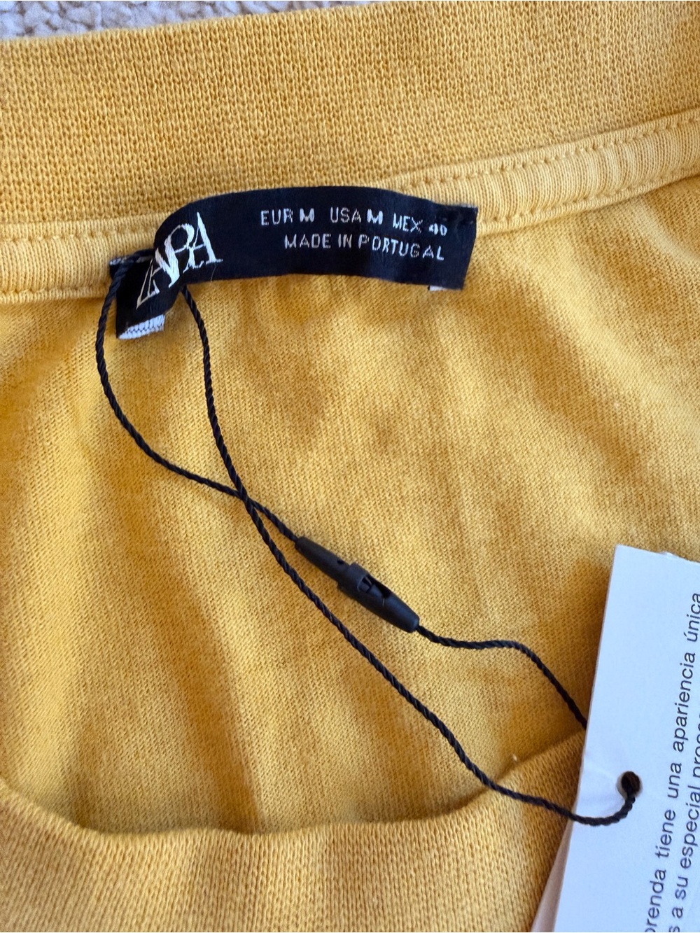 Zara Yellow Short-Sleeve Vintage Graphic Tee - Picture 5 of 8
